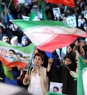 دفاع تمام‌قد از حضور بی‌حجاب‌ها در اجتماعات شبانه/ ویدئو