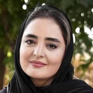 تیپ متفاوت نرگس محمدی در عراق/ عکس