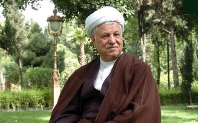 «هاشمی رفسنجانی» 16 ساله در کنار پدرش در رفسنجان