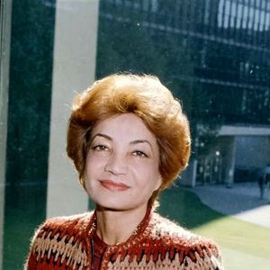 تصویری جذاب از «اشرف پهلوی» در حال اسب سواری