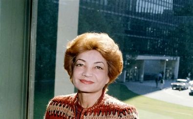 تصویری جذاب از «اشرف پهلوی» در حال اسب سواری