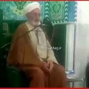 سکته قلبی یک امام جماعت بر بالای منبر/ ویدئو