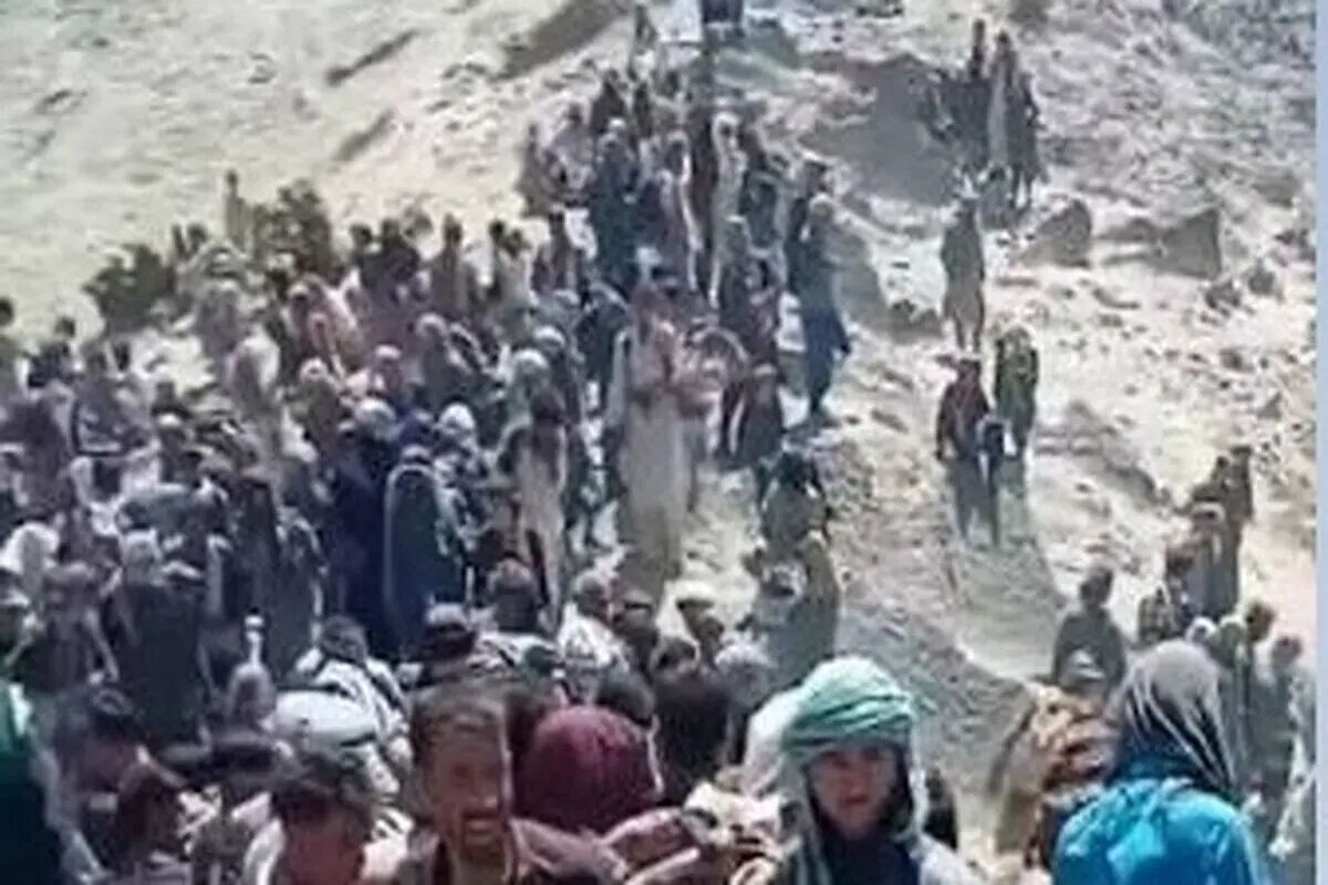 ویدئویی از موج عظیم ورود غیرقانونی افغانستانی ها به ایران