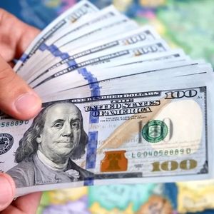 دو پیش‌بینی جدید از قیمت دلار

