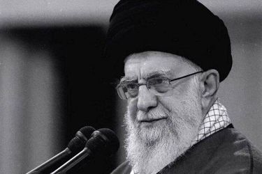 بستری شدن همسر رهبر انقلاب به صورت ناشناس در بیمارستان/ ویدئو