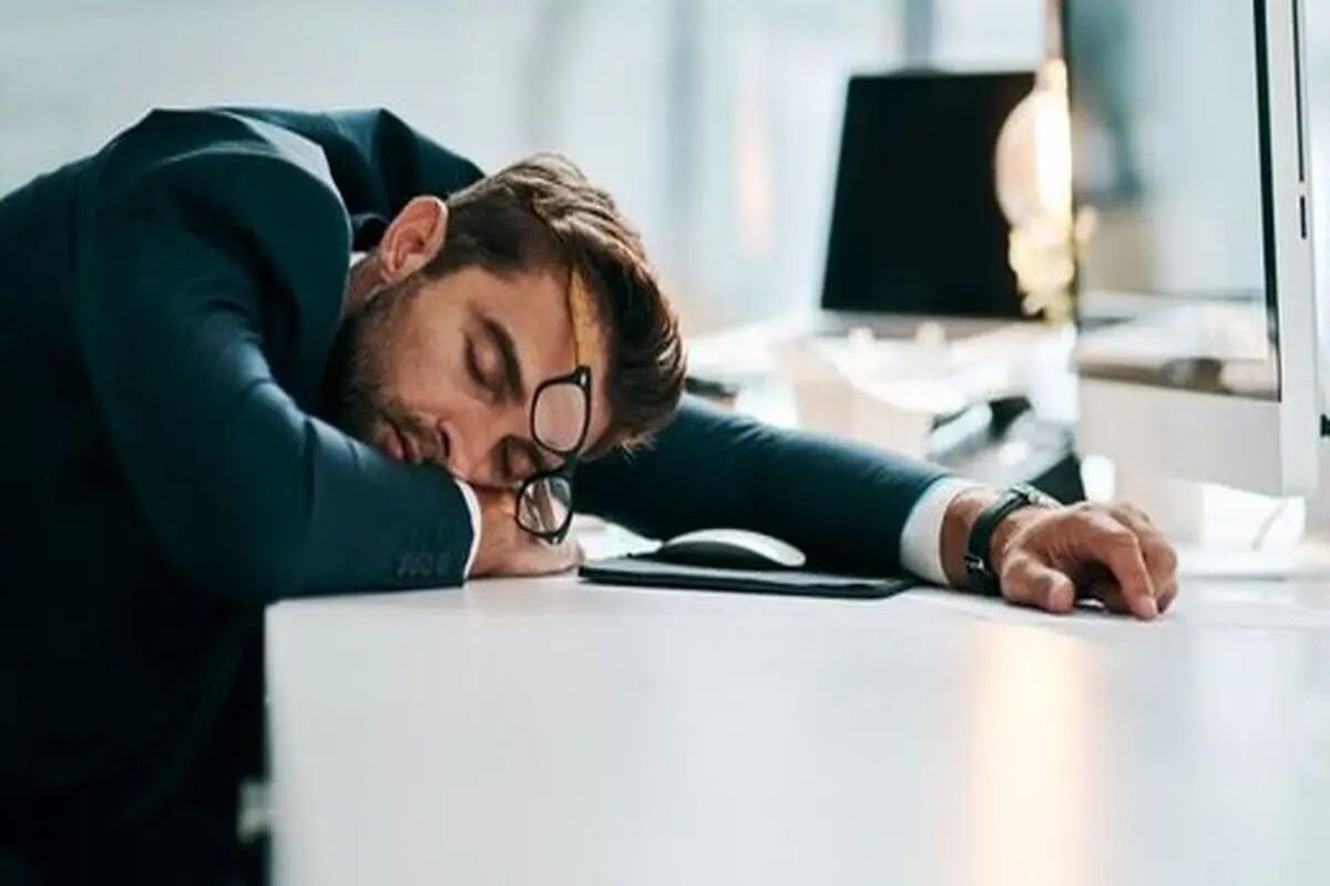 چرا بدون کار کردن هم خسته‌ایم؟/ بیماری پنهان عصر جدید