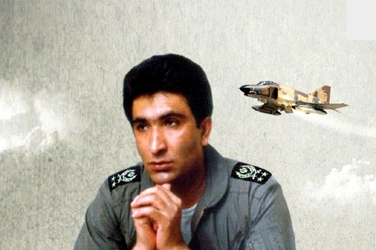 «شهید عباس دوران» در روز فارغ التحصیلی خلبانی در آمریکا