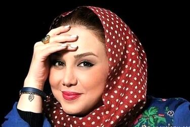 سلفی «بهنوش بختیاری و بهاره رهنما» در پشت صحنه «آقای سانسور»/ عکس
