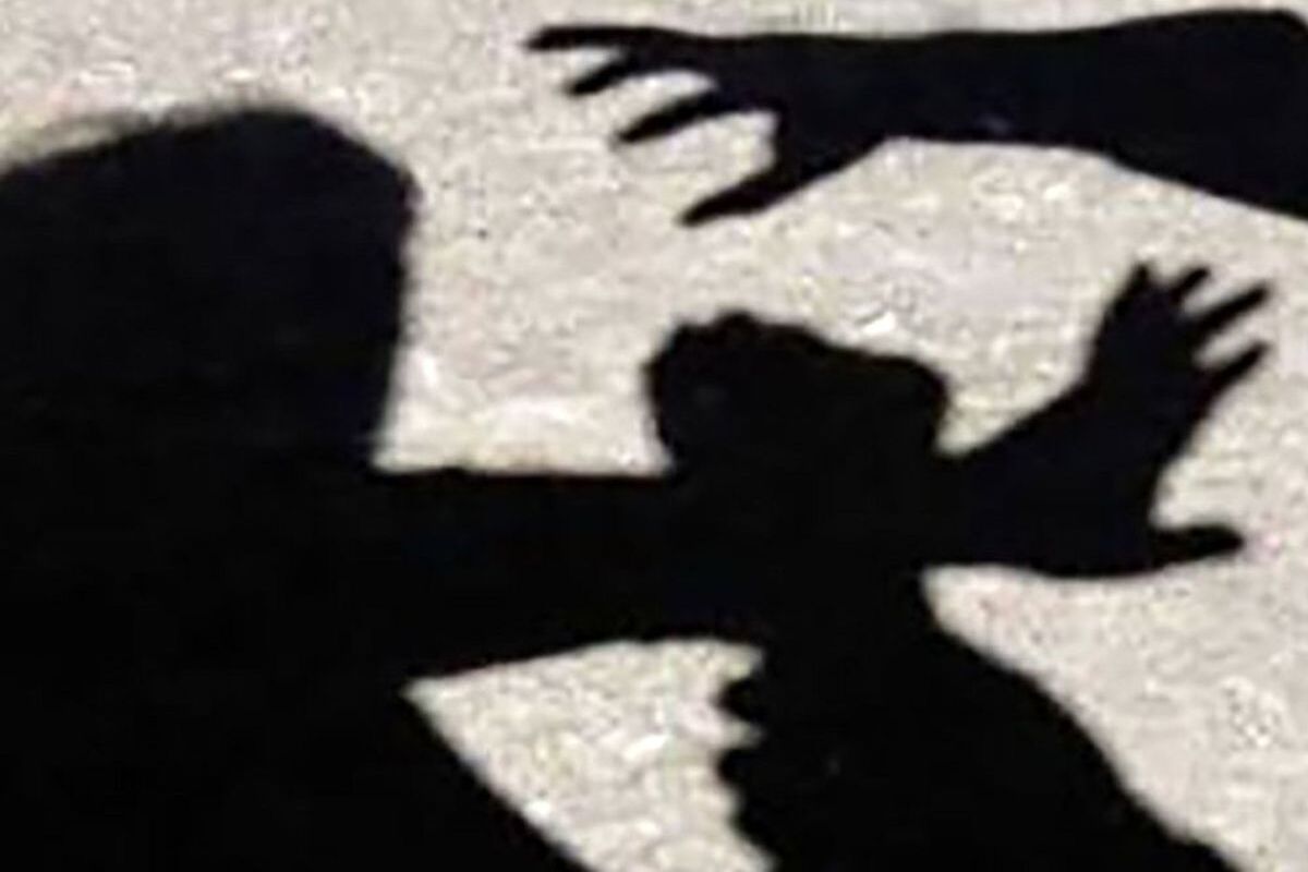 ضرب و شتم مدیر مدرسه توسط دانش‌آموز در سلماس؛ «فرد مجرم مورد پیگرد قانونی قرار گرفت»
