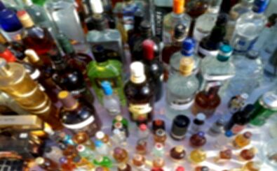 عملیات جمع آوری مشروب توریست ها در قشم
