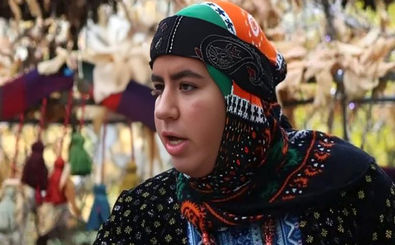  «روناک» سریال نون خ در حال دف نوازی/ عکس