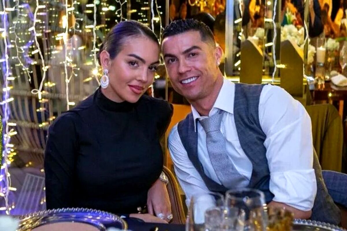 حضور رونالدو  و جورجینا در مکه!/ عکس