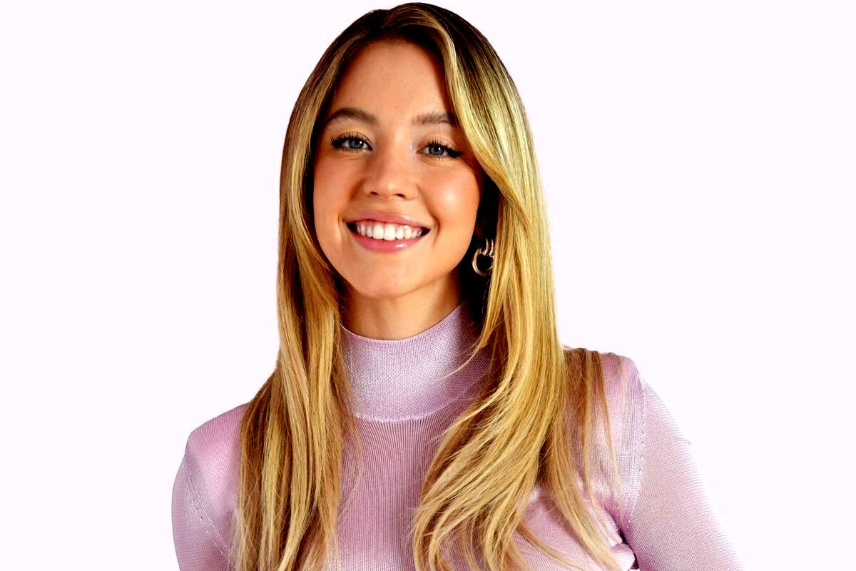 سیدنی سوئینی به سوی آثار مستهجن می‌رود/ ماگا علیه عزیزِ ترامپ!