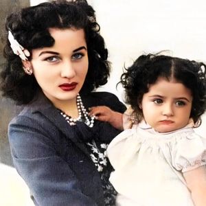 شهناز پهلوی در کنار مادر مصری اش فوزیه/ عکس