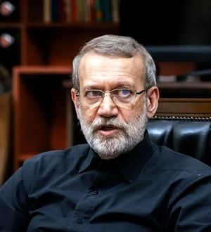 اولین تصویر از تابوت علی لاریجانی در کنار فرزندش