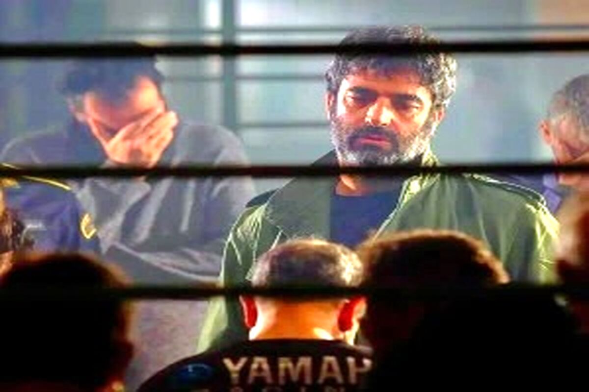 مردم مچِ منوچهر هادی را موقع زرنگ بازی گرفتند
