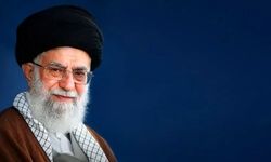 تصویری از مراحل آماده سازی محل قرار گرفتن پیکر رهبر انقلاب 