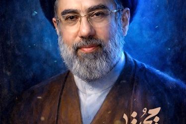 حضرت آیت الله سید مجتبی خامنه ای رهبر معظم انقلاب شدند