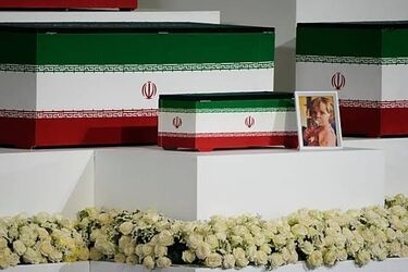 ورود زائران برای زیارت مزار رهبر شهید انقلاب/ ویدئو