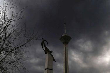 آلودگی ناشی از انفجار انبارهای نفت تهران به مخازن آب پایتخت رسید؟