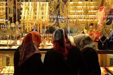 طلا به مرز نزدیک شد