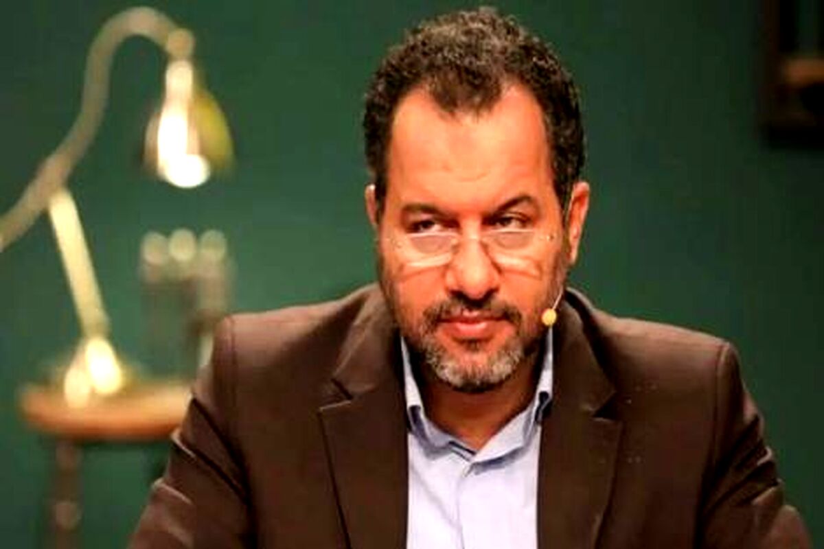 به جای سرک کشیدن به "تختخواب" دیگران ، حواس تان به "سفره" مردم خودمان باشد