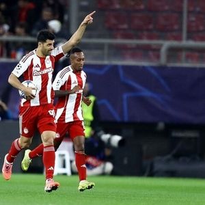 طارمی، تنها ستاره المپیاکوس! 