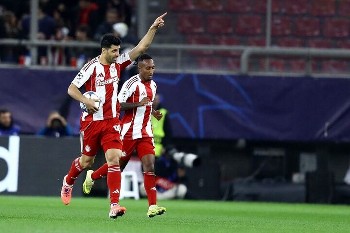 طارمی، تنها ستاره المپیاکوس! 