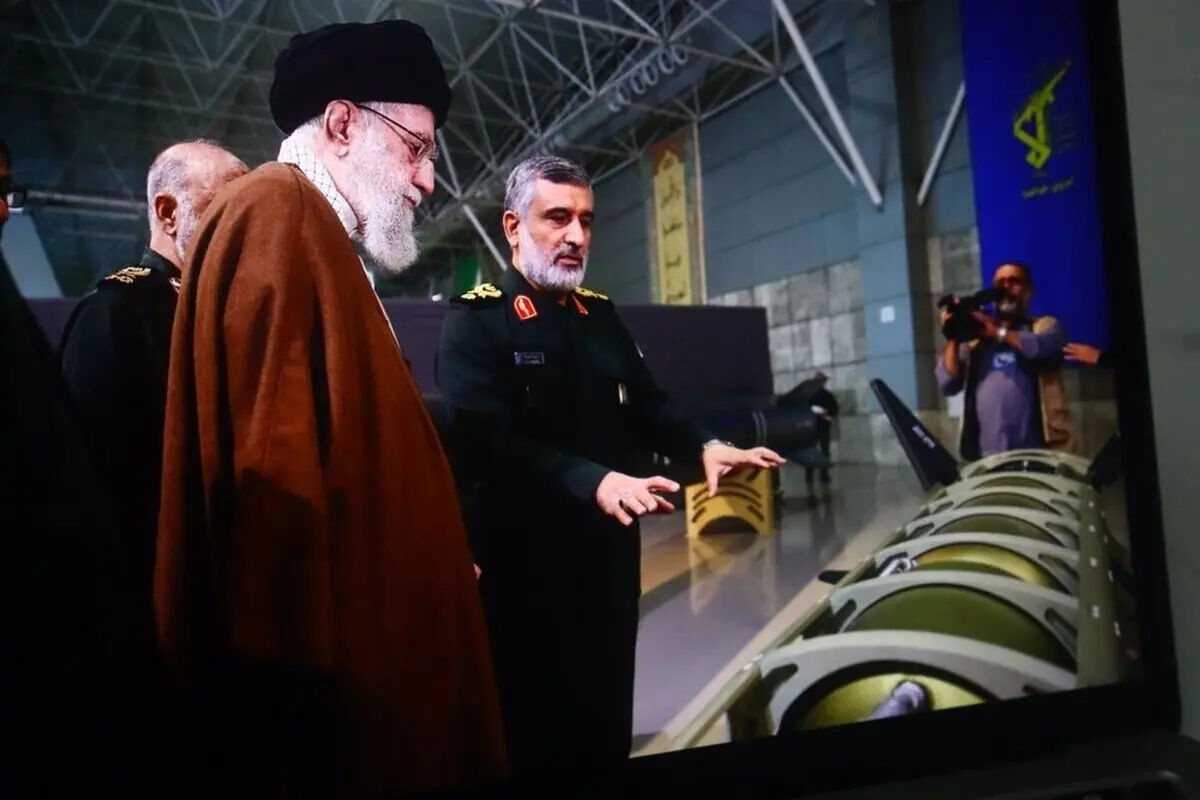 اگر ایران بمب اتم و بازدارندگی هسته‌ای داشت، رهبر و فرماندهانش ترور نمی‌شدند؟