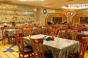 نیم‌پرس چلوکباب ۲۹۰ هزار تومان