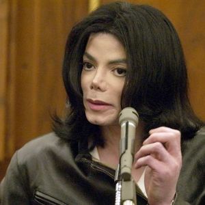 سرپوش میلیون دلاری روی آزار جنسی خواننده فقید!