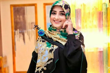 خانم مجری تلویزیون از ۴ پسرش رونمایی کرد/ ویدئو