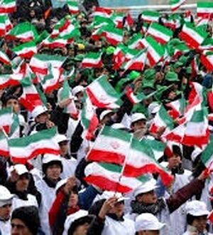قایق تندروی سپاه سر از میدان انقلاب درآورد/ ویدئو
