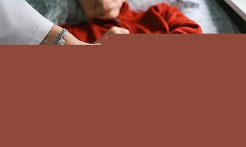 سکته پدر بادیدن پسرش در ماشین لباسشویی/ عکس