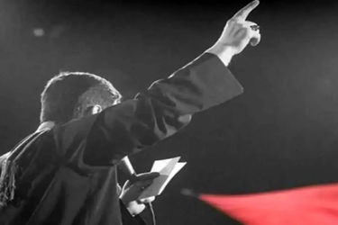 ویدیویی عجیب از فحاشی جنسی یک مداح به اردستانی!