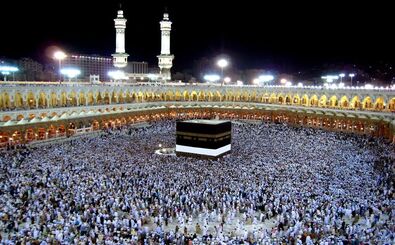 اشک‌های از ته دل بازیگر مشهور در خانه خدا