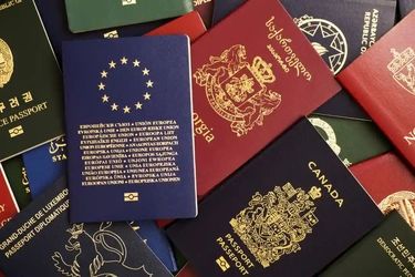قدرتمندترین و ضعیف‌ترین پاسپورت‌های جهان در سال ۲۰۲۶