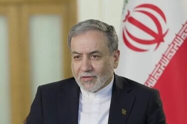 توضیح عراقچی درباره علت عدم حضور علنی رهبر انقلاب