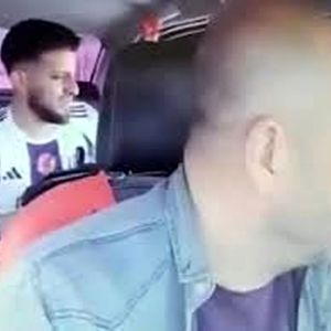 لحظه خلع سلاح خلافکار فراری توسط راننده تاکسی/ ویدئو