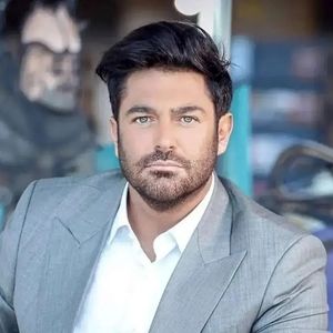 پدر محمدرضا گلزار: پسرم نمی‌خواست تصمیمش برای مدرسه میناب علنی شود