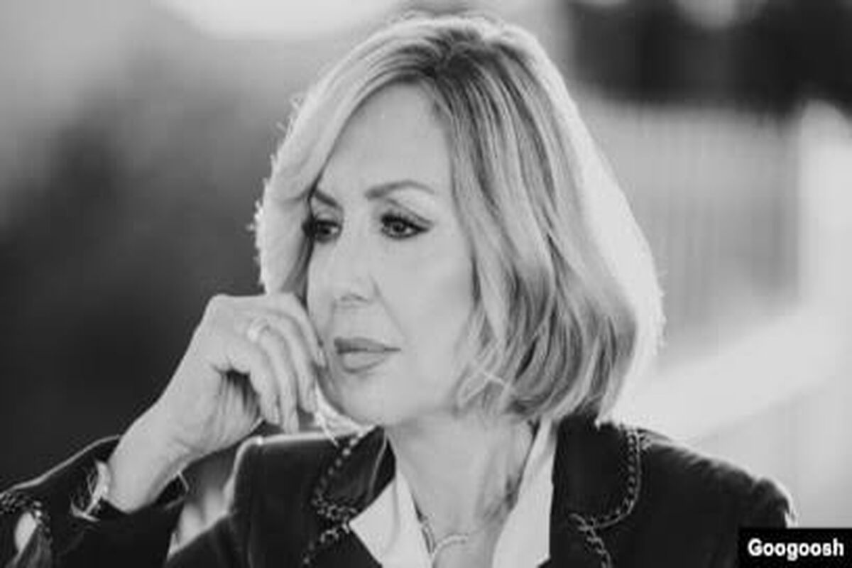 عکس جدید گوگوش همراه با خواهرش