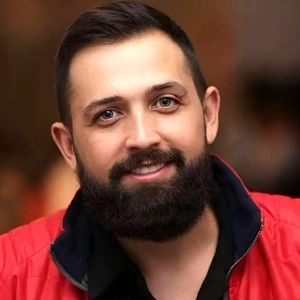 حضور پرحاشیه محسن افشانی در یک جلسه دولتی/ عکس