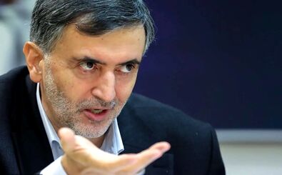 عبدالله گنجی: ترامپ نه راه پس دارد و نه راه پیش!