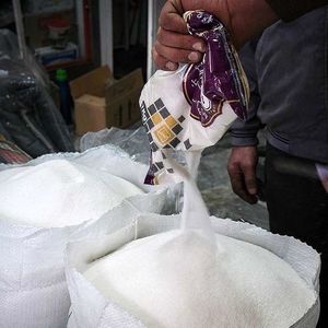 شکر گران می شود