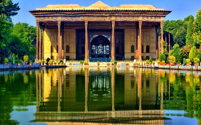 تصاویری از آسیب‌ کاخ چهل‌ستون در حمله به اصفهان