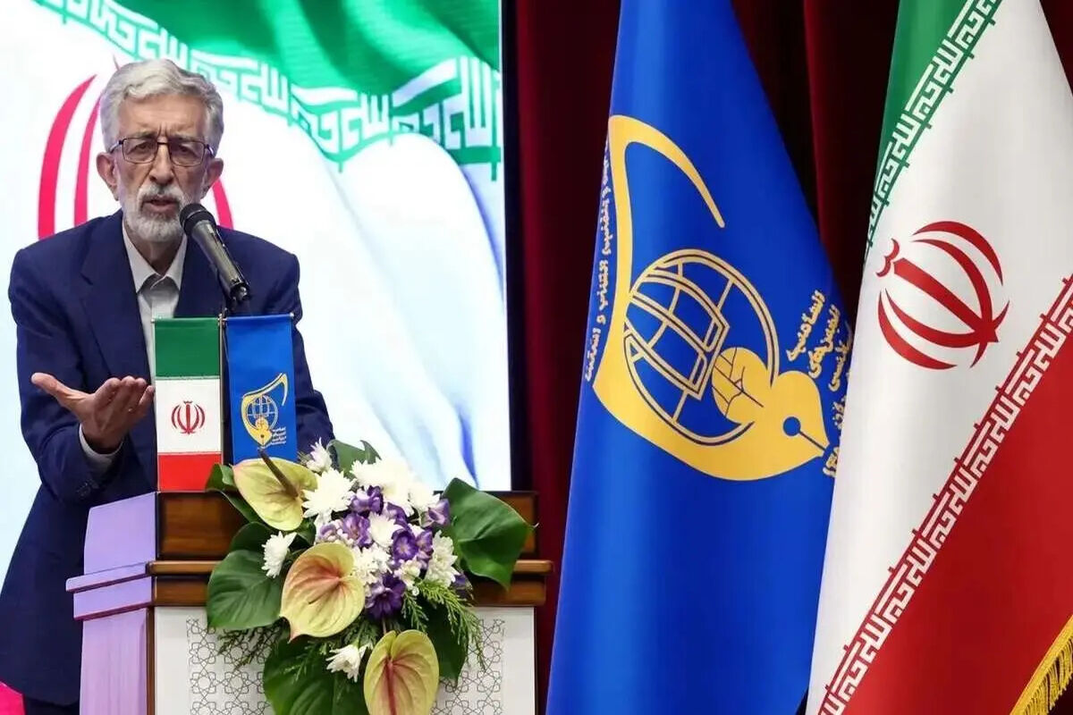 حدادعادل: فعلا به خاطر شرایط جنگی نمی‌توانیم وارد جبهه حجاب شوید