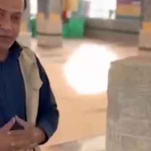 کشف سنگ‌ قبری هزارساله با اسامی ائمه اطهار/ ویدئو