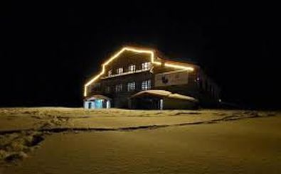 بارش نخستین برف پاییزی در تهران!/ ویدئو