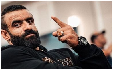 عکس: ساعت ۳ میلیاردی هادی چوپان در مسابقه تلویزیونی!