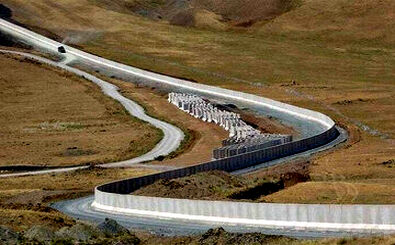 مهاجران غیرقانونی در ایران؛ دیوارکشی مرزهای شرقی فایده دارد؟